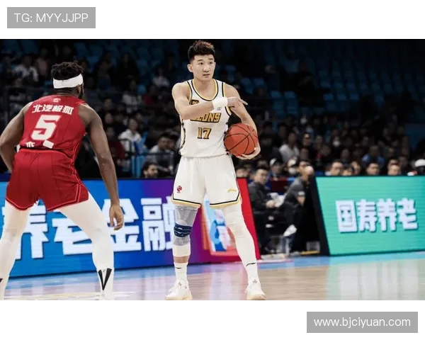北京首钢与浙江广厦控股激战正酣谁将赢得这场篮球巅峰对决